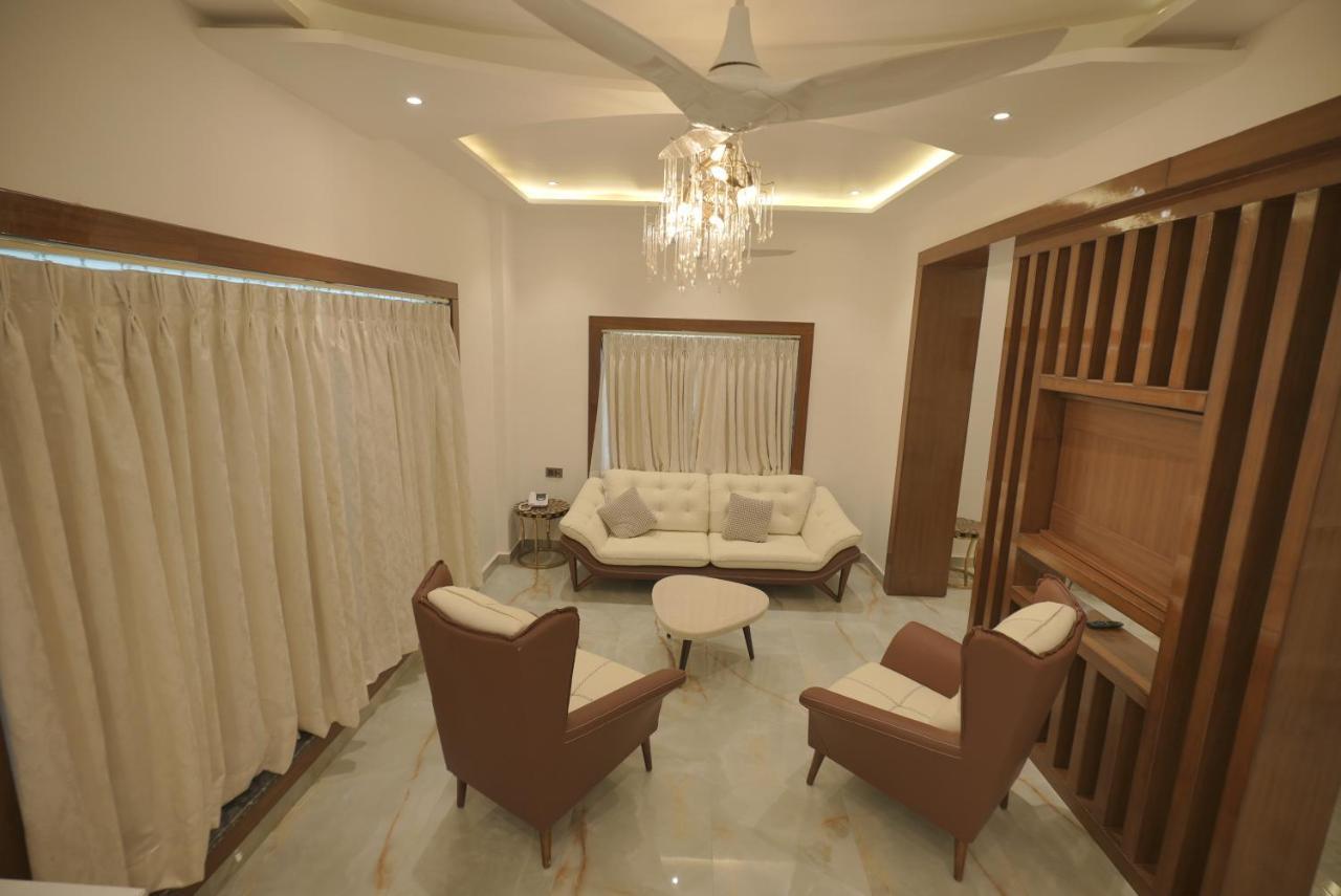 Golden Stone Resorts Aligarh Exterior photo