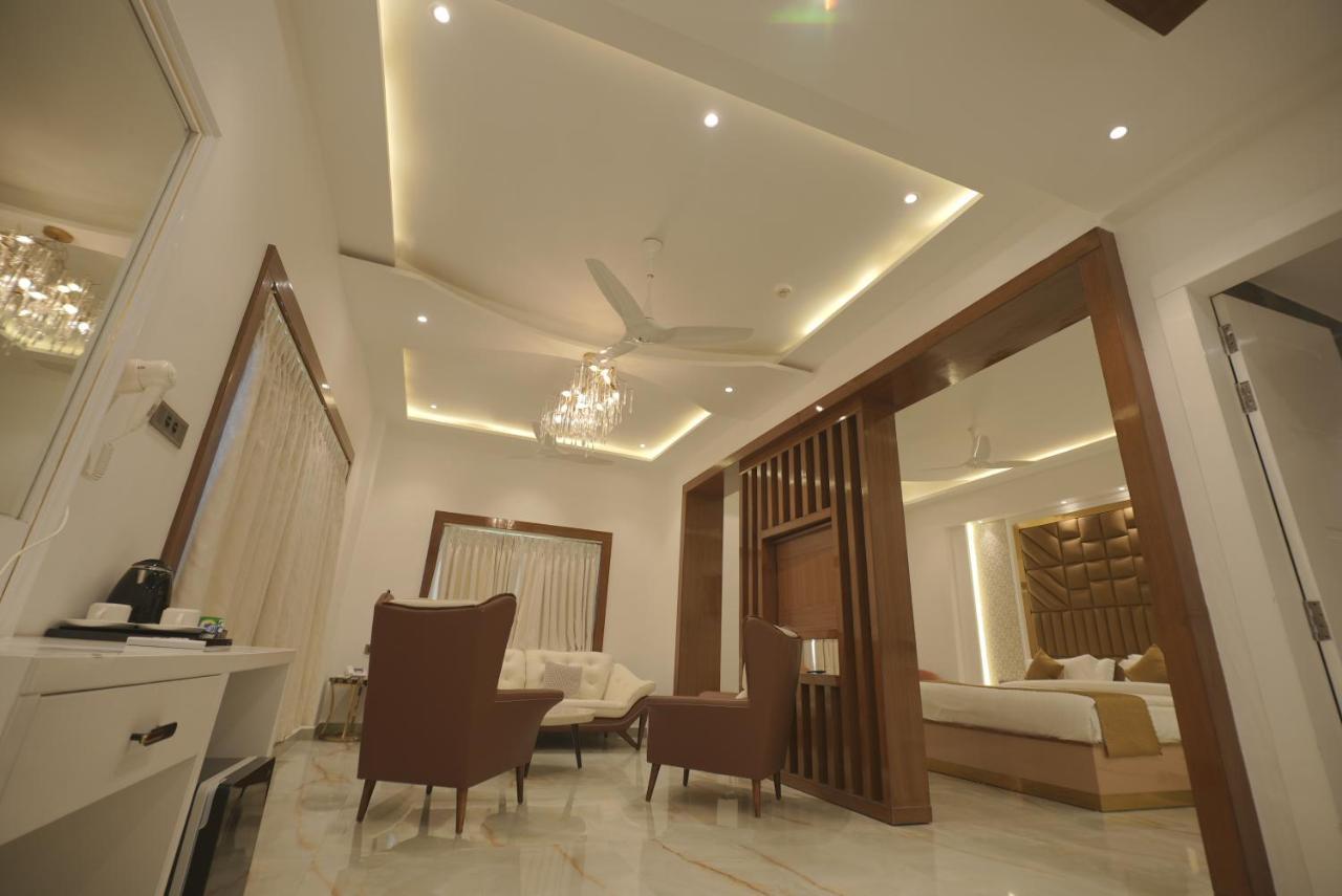 Golden Stone Resorts Aligarh Exterior photo
